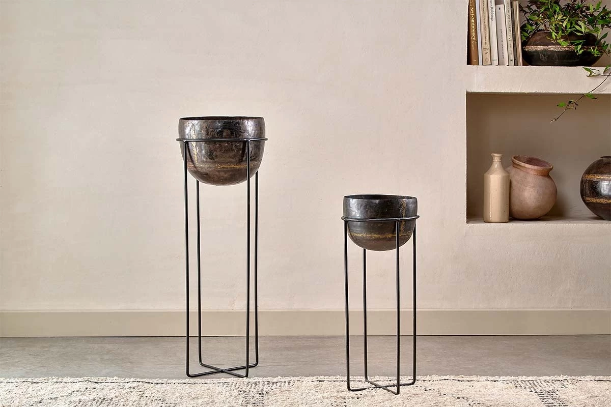Nkuku Home Accessories Endo Reclaimed Iron Planter Stand 6 Nkuku Home Accessories Endo Reclaimed Iron Planter Stand