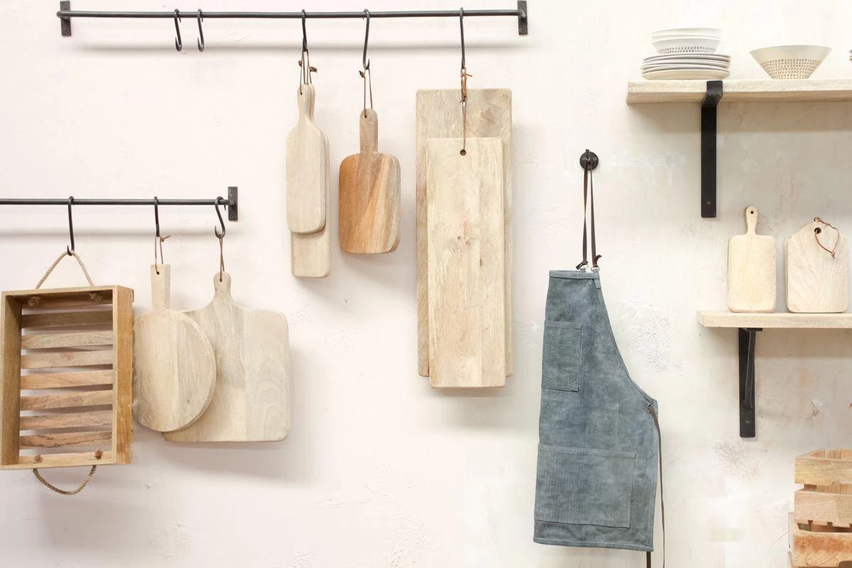 Nkuku Chopping Boards Mango Wood Pizza Board 5 Nkuku Chopping Boards Mango Wood Pizza Board