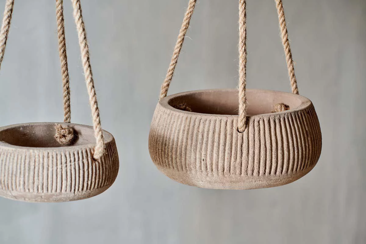 Nkuku Home Accessories Wampu Hanging Planter - Distressed Terracotta 5 Nkuku Home Accessories Wampu Hanging Planter - Distressed Terracotta